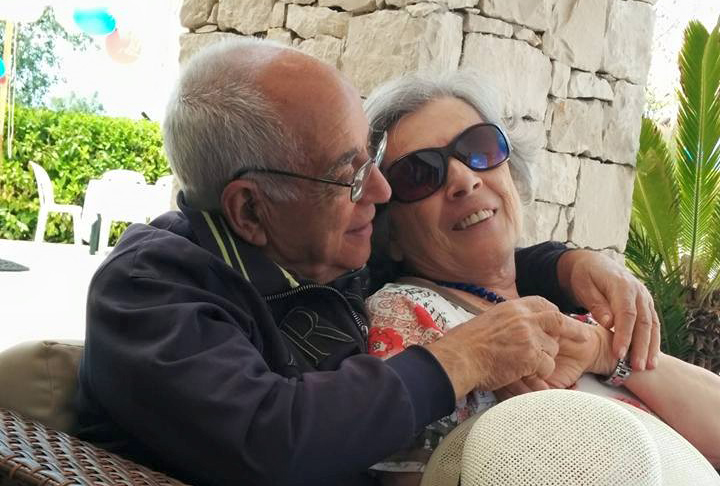 Per salutare il mondo, niente di meglio di un bel sorriso