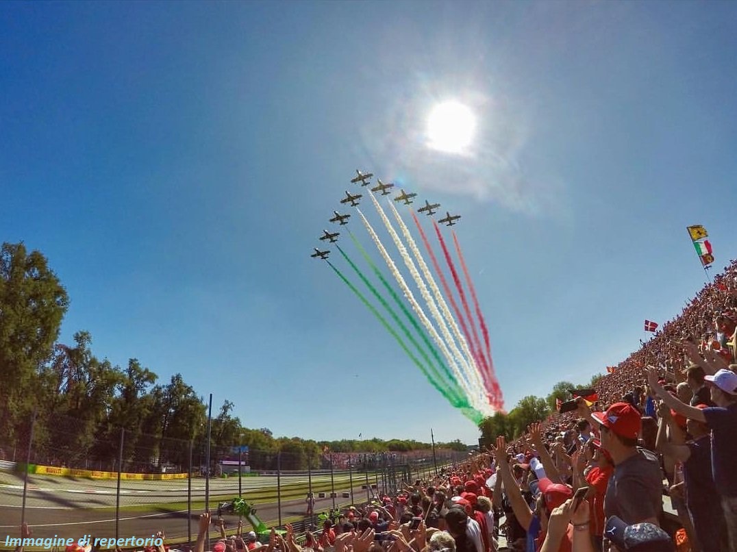 A Monza ritornano le Frecce Tricolori A Monza ritornano le Frecce Tricolori
