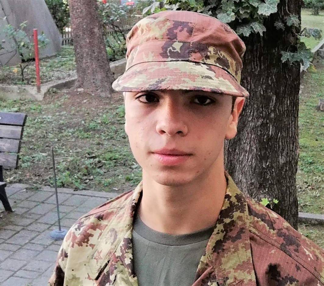Filippo Bianco, sedicenne galatinese, ammesso nella prestigiosa scuola militare “Teulié” Filippo Bianco, sedicenne galatinese, ammesso nella prestigiosa scuola militare “Teulié”