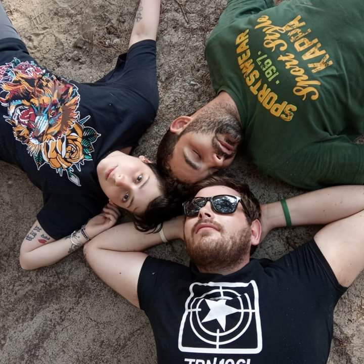 "Come un tramonto", il nuovo singolo di Magnitudo 12 "Come un tramonto", il nuovo singolo di Magnitudo 12