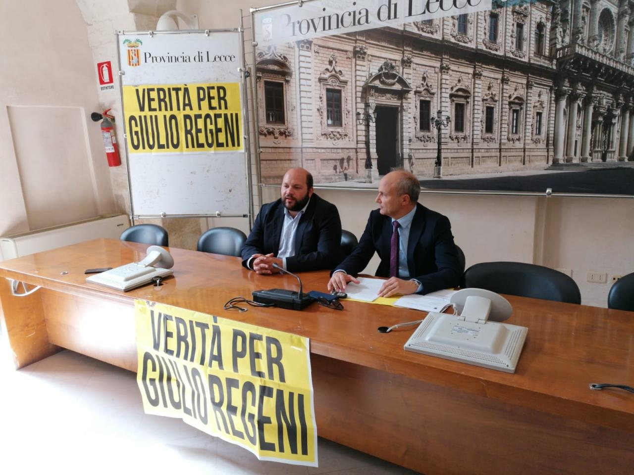 “Verità e giustizia per Giulio Regeni” “Verità e giustizia per Giulio Regeni”