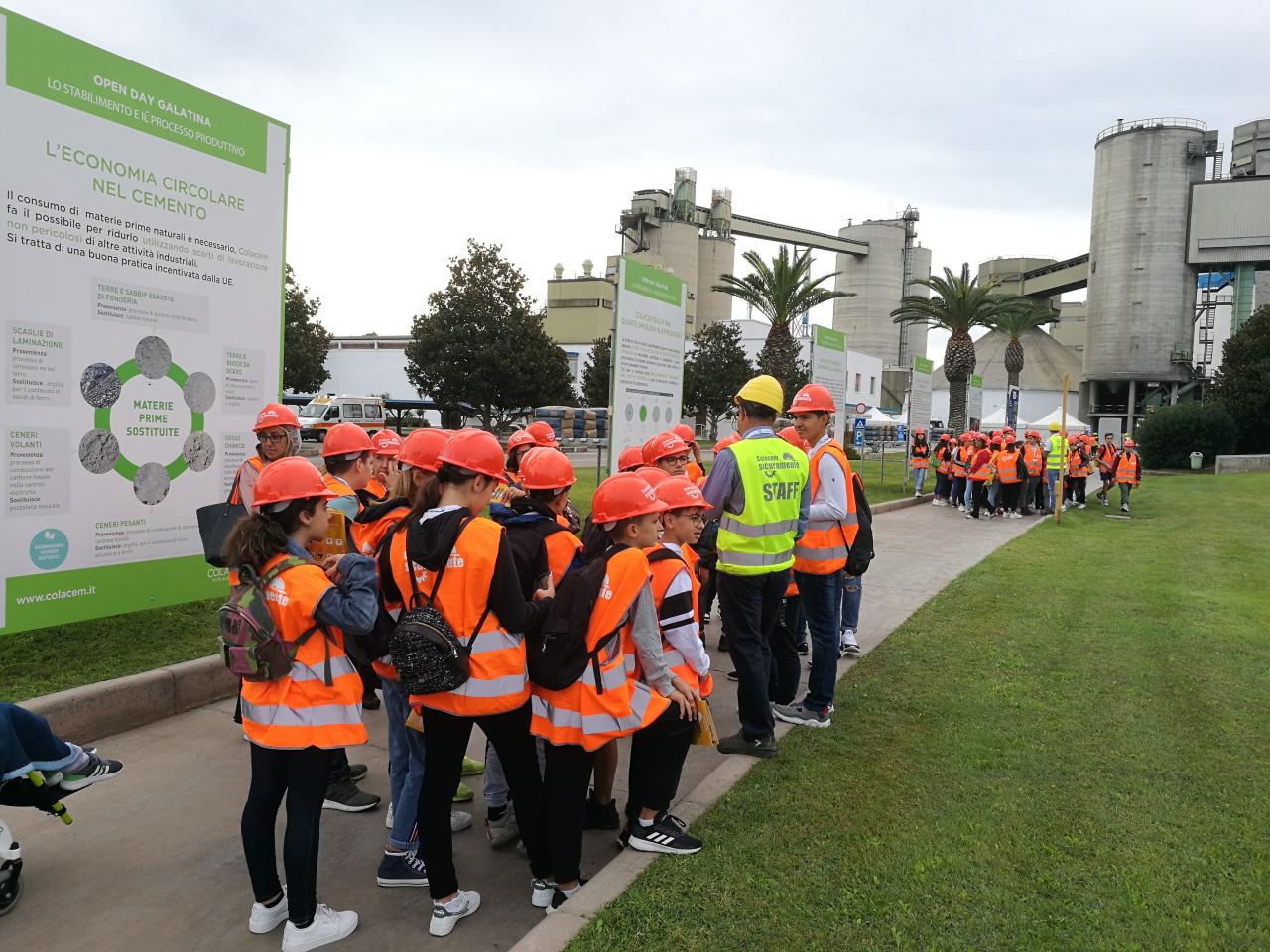 Una cementeria &quot;aperta&quot; a tremila persone