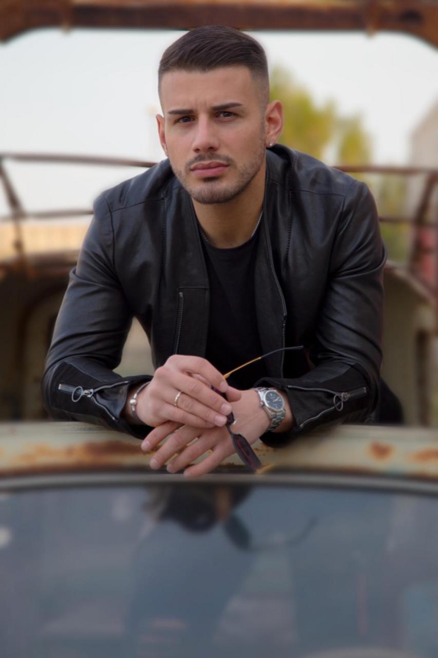 “Tu si a Fine do Munno”, Angelo Famao a Galatina