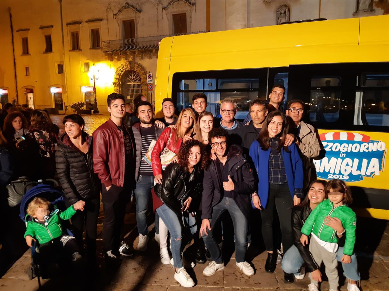 Lo Scuolabus di Rai 2 in Piazza San Pietro