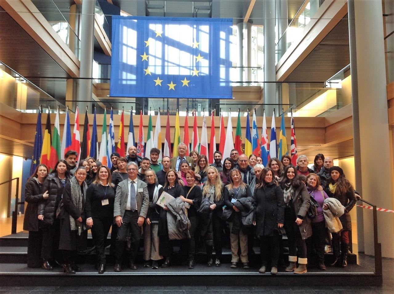 “Le istituzioni europee, il contrasto alla corruzione nella pubblica amministrazione, la protezione dei diritti civili e sociali”