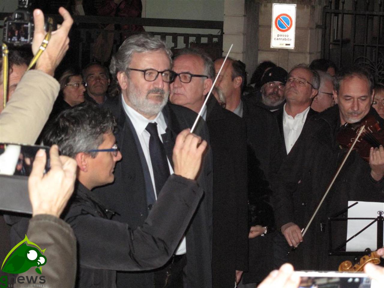 Michele Emiliano su tutti anche a Galatina Michele Emiliano su tutti anche a Galatina