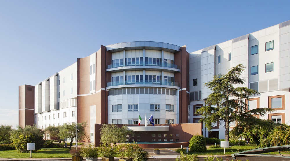 Trentatrenne affetto da grave tachicardia salvato dal suo smartwatch