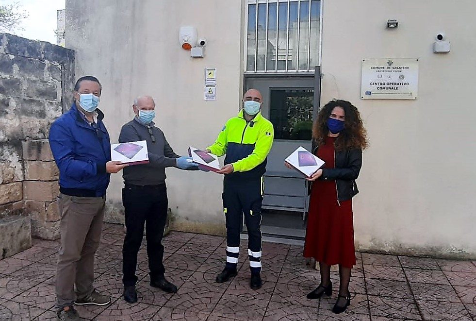 Donati agli studenti galatinesi alcuni tablet per la didattica a distanza Donati agli studenti galatinesi alcuni tablet per la didattica a distanza