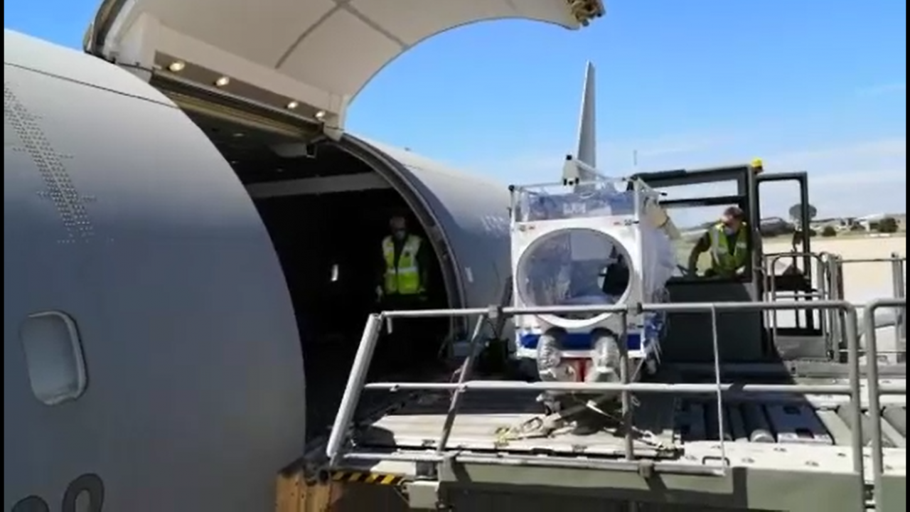 Volo militare in alto biocontenimento per riportare in Italia dalla Guinea connazionale colpito dal covid-19