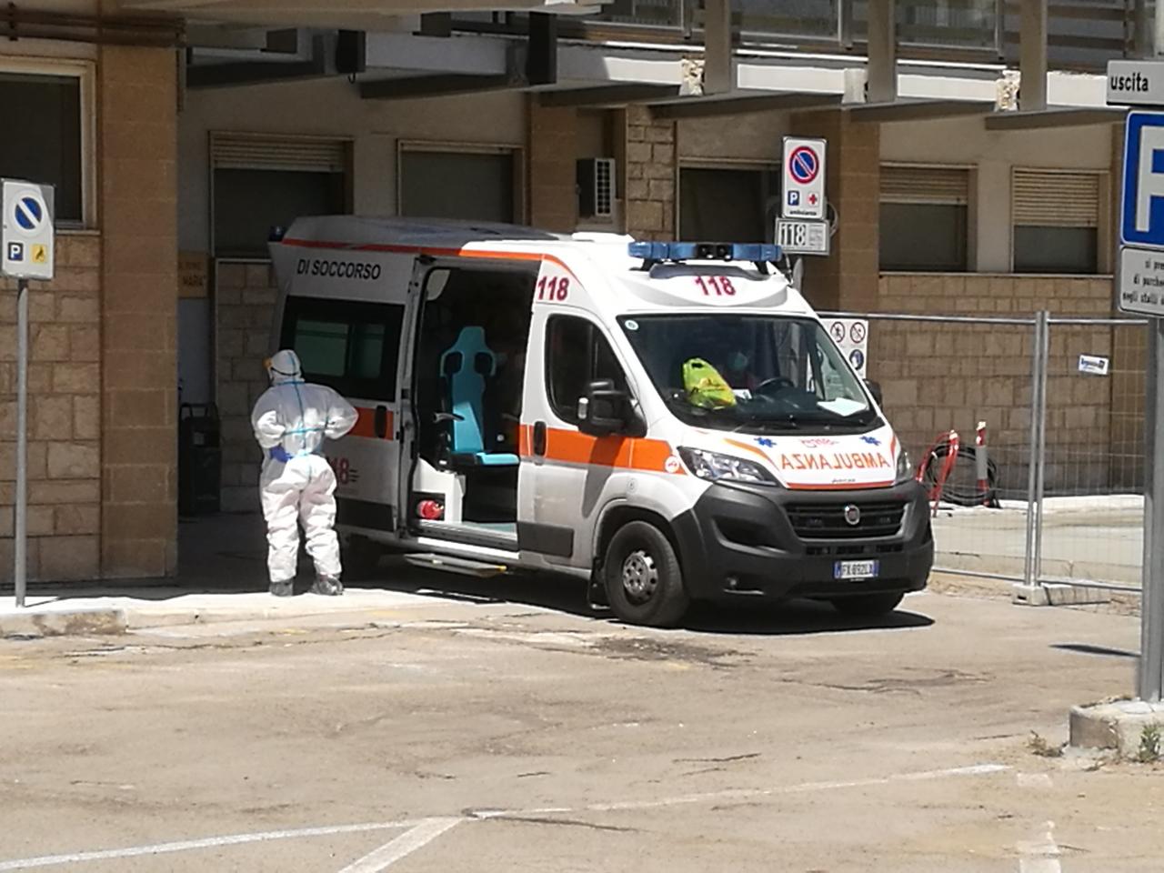 COVID-19. I due percorsi del Pronto Soccorso di Galatina. Trenta nuovi casi in Puglia ma nessuno nel Salento