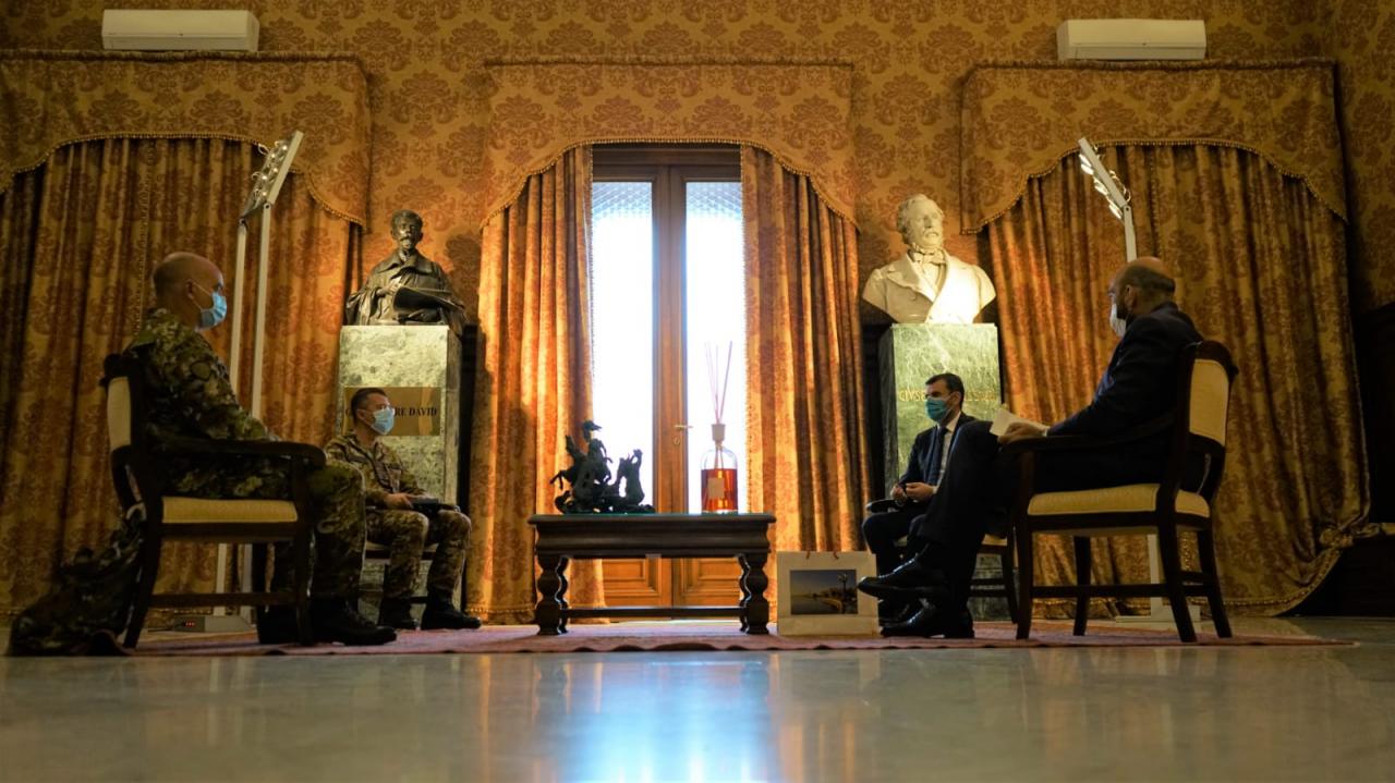 Il colonnello Francesco Serafini cede il comando dell’Operazione “Strade Sicure” al collega Simone Gatto