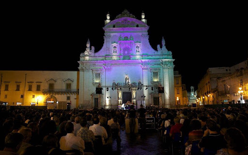 Dal 15 Giugno riapriranno Terme, Cinema, Teatri e Circoli culturali e sarà possibile tenere Fiere e Congressi. Tutte le regole della Regione Puglia Dal 15 Giugno riapriranno Terme, Cinema, Teatri e Circoli culturali e sarà possibile tenere Fiere e Congressi. Tutte le regole della Regione Puglia