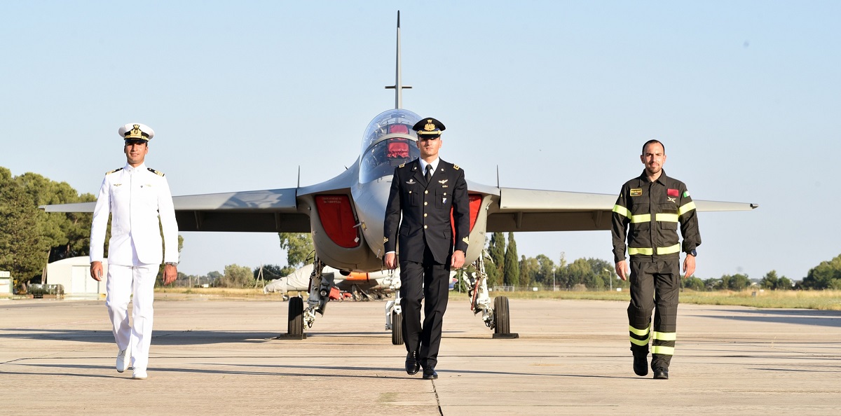 Il 61° Stormo di Galatina laurea 9 nuovi piloti
