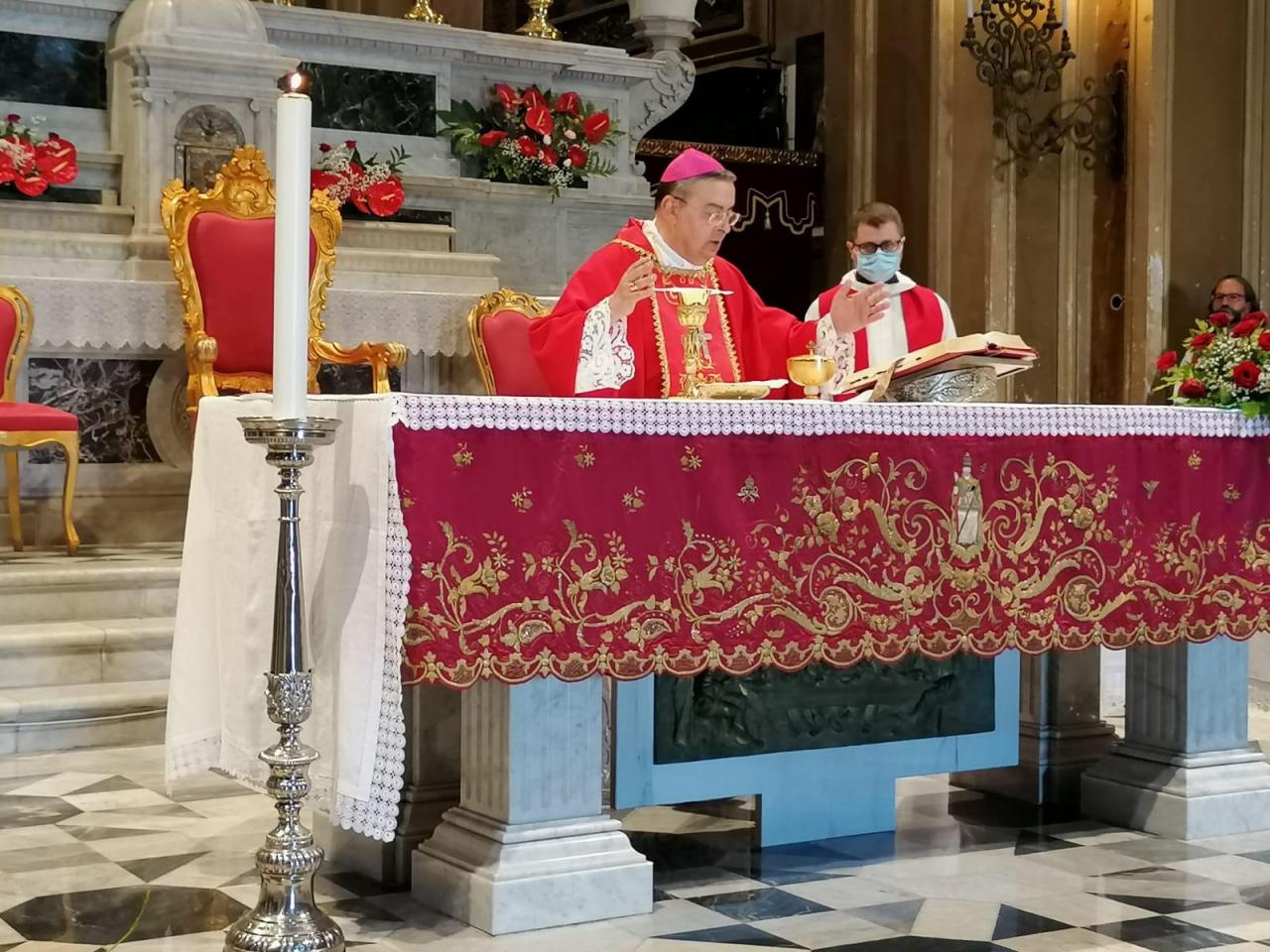 Fondata a Galatina una sartoria al servizio di cardinali, vescovi e presbiteri