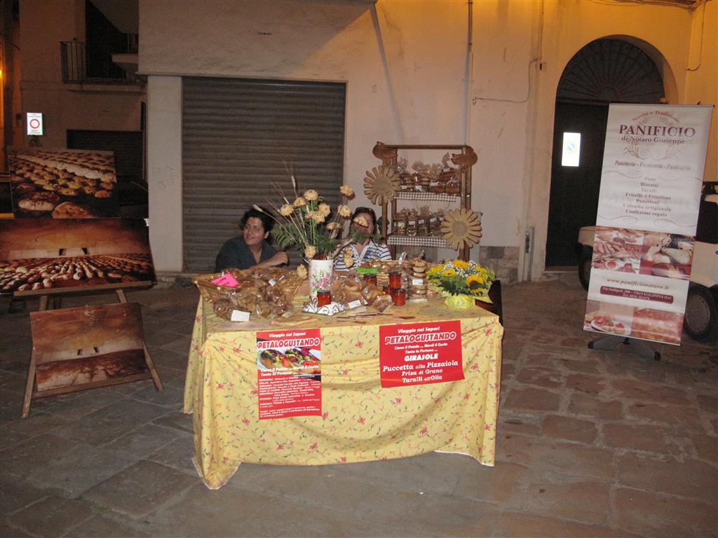 Dal 21 'Il Mercatino RiCreAtivo' in piazza Santo Stefano