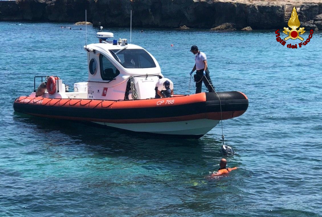 Non sono resti umani quelli ritrovati nel mare davanti al litorale di Roca