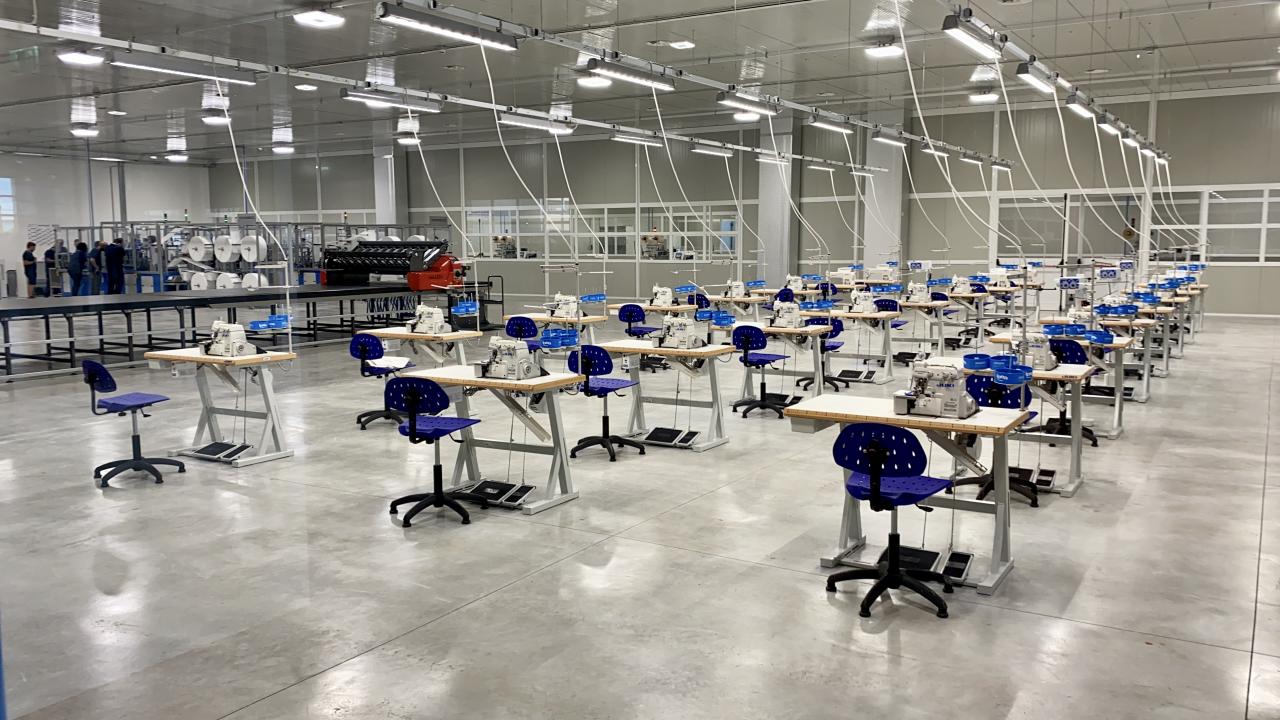 Avviata la fabbrica di mascherine della Regione Puglia