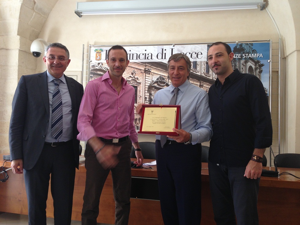 Gabellone premia "La Compagnia di Battisti" Gabellone premia "La Compagnia di Battisti"