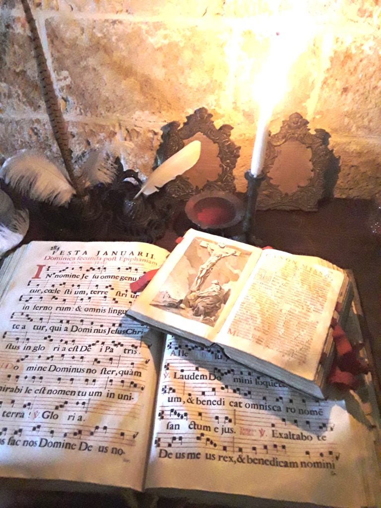 Ad Ugento un'esposizione dedicata agli “Antichi Messali” Ad Ugento un'esposizione dedicata agli “Antichi Messali”