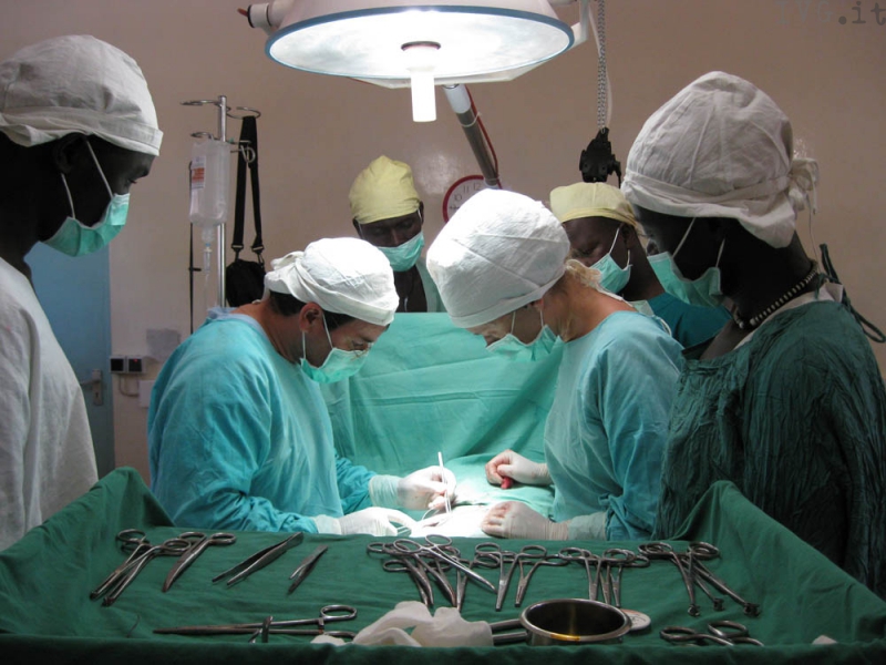Il Regno Unito cerca 101 medici e 30 infermieri, le selezioni anche a Lecce Il Regno Unito cerca 101 medici e 30 infermieri, le selezioni anche a Lecce