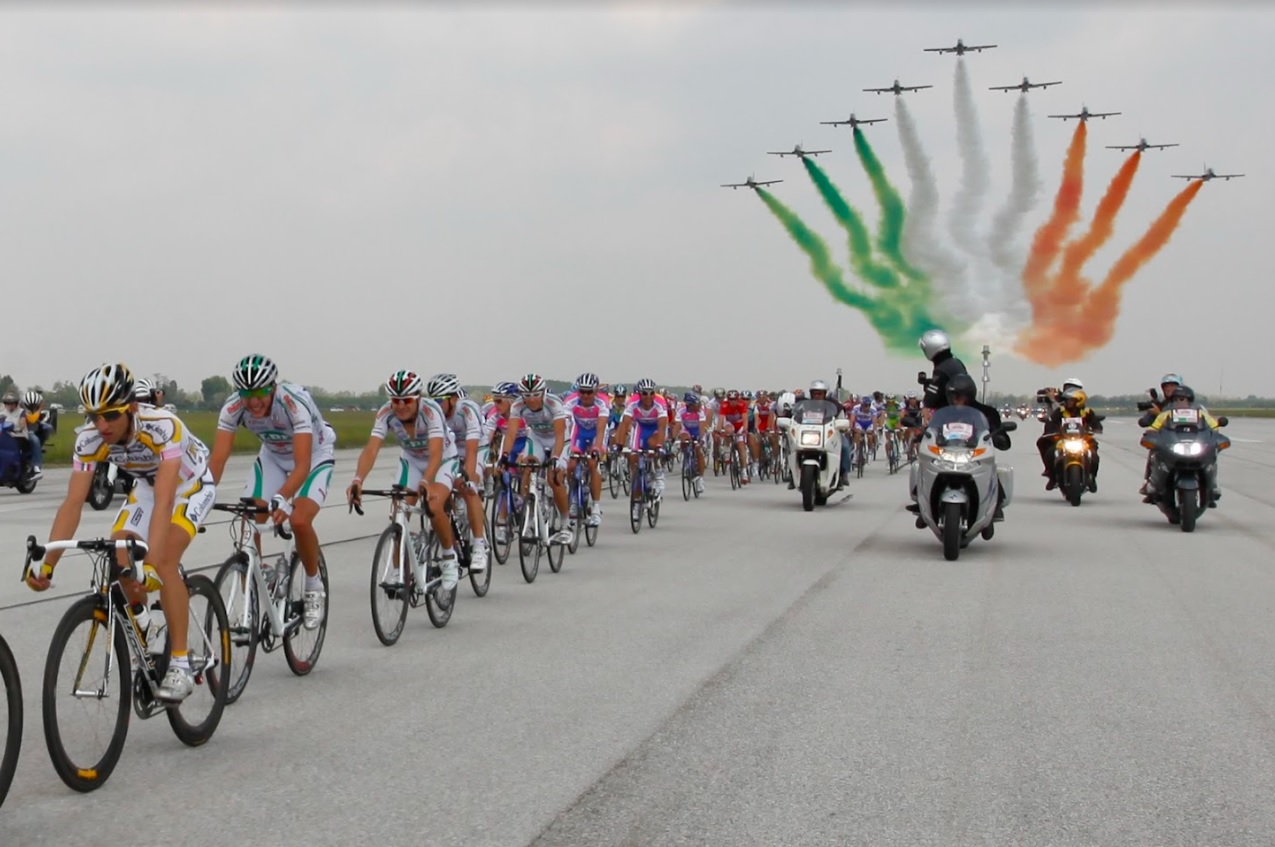 Le Frecce Tricolori al Giro d'Italia