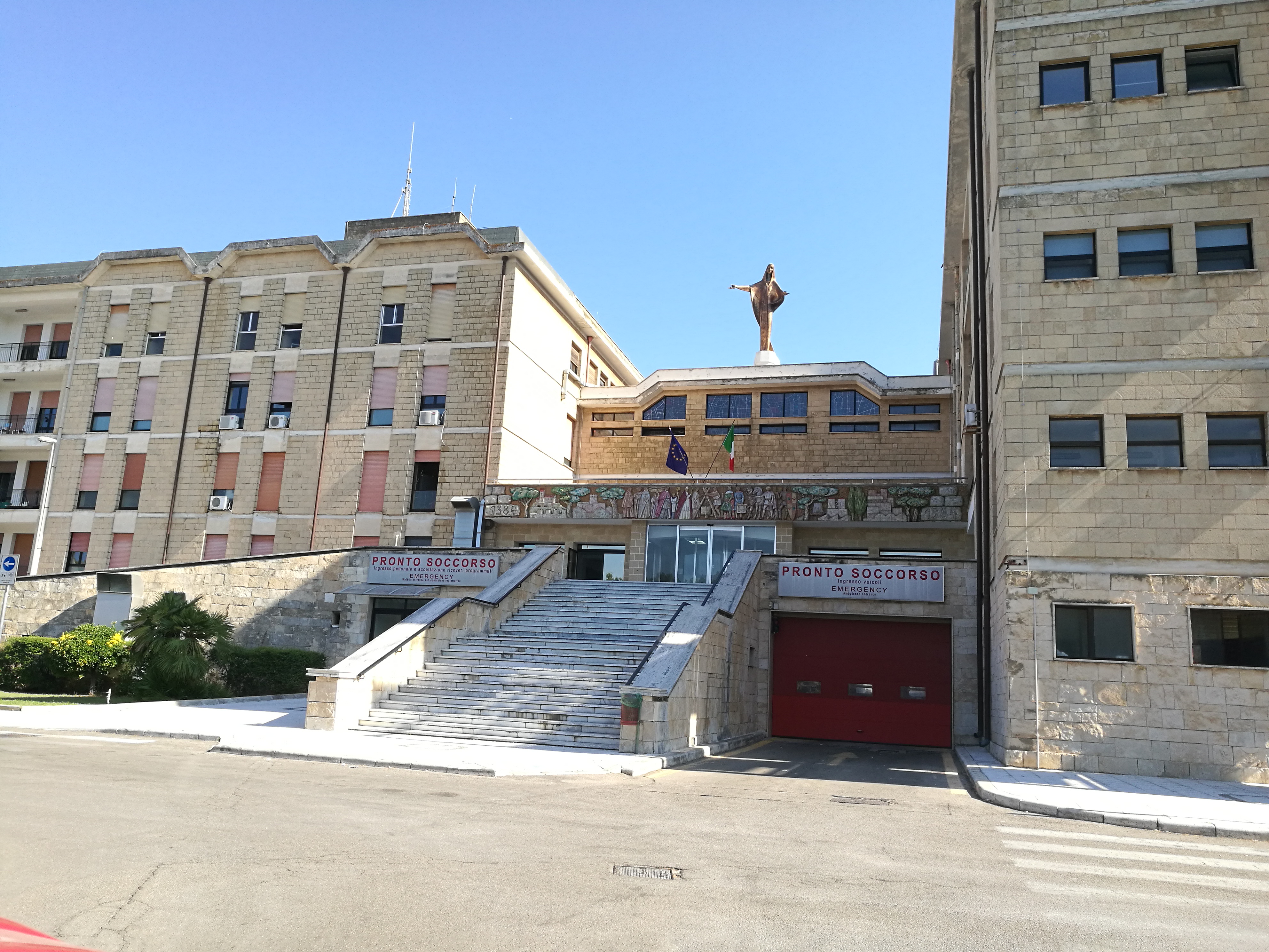 L'Ospedale di Galatina diventa un presidio totalmente Covid L'Ospedale di Galatina diventa un presidio totalmente Covid