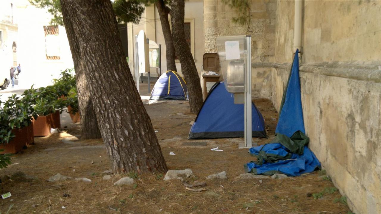 Quell'accampamento davanti a Palazzo Rizzelli