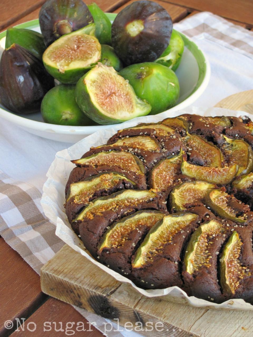 Torta ai fichi con farina di carruba