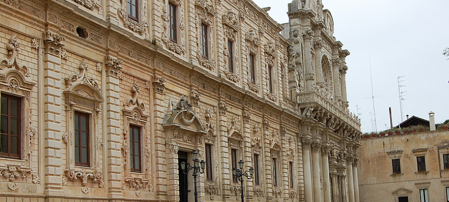 Prefettura di Lecce e Camera di Commercio firmano un “Protocollo d’intesa per favorire la legalità e la trasparenza dell’attività d’impresa nel territorio” Prefettura di Lecce e Camera di Commercio firmano un “Protocollo d’intesa per favorire la legalità e la trasparenza dell’attività d’impresa nel territorio”