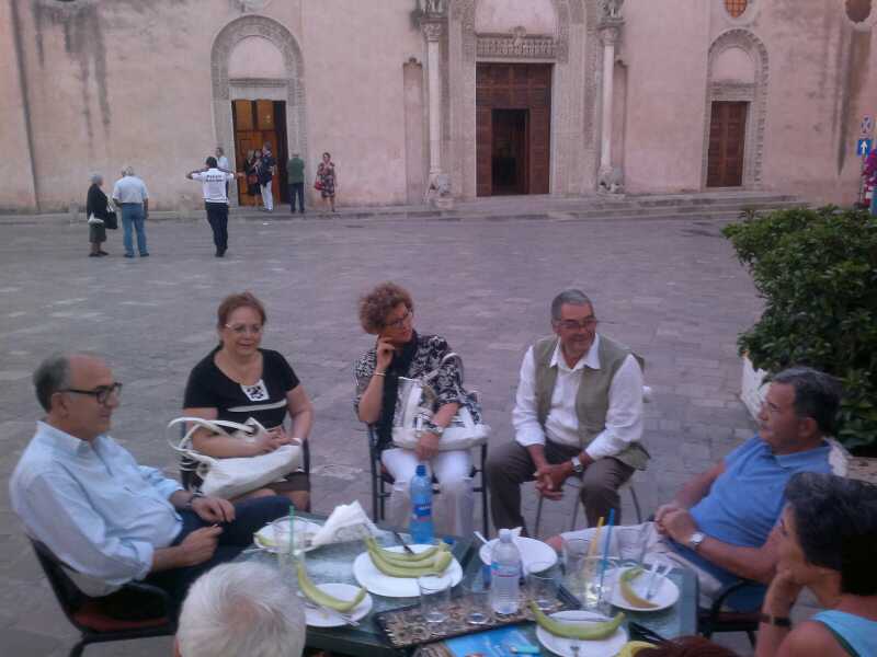 Romano Prodi a Galatina, in pantaloncini da turista