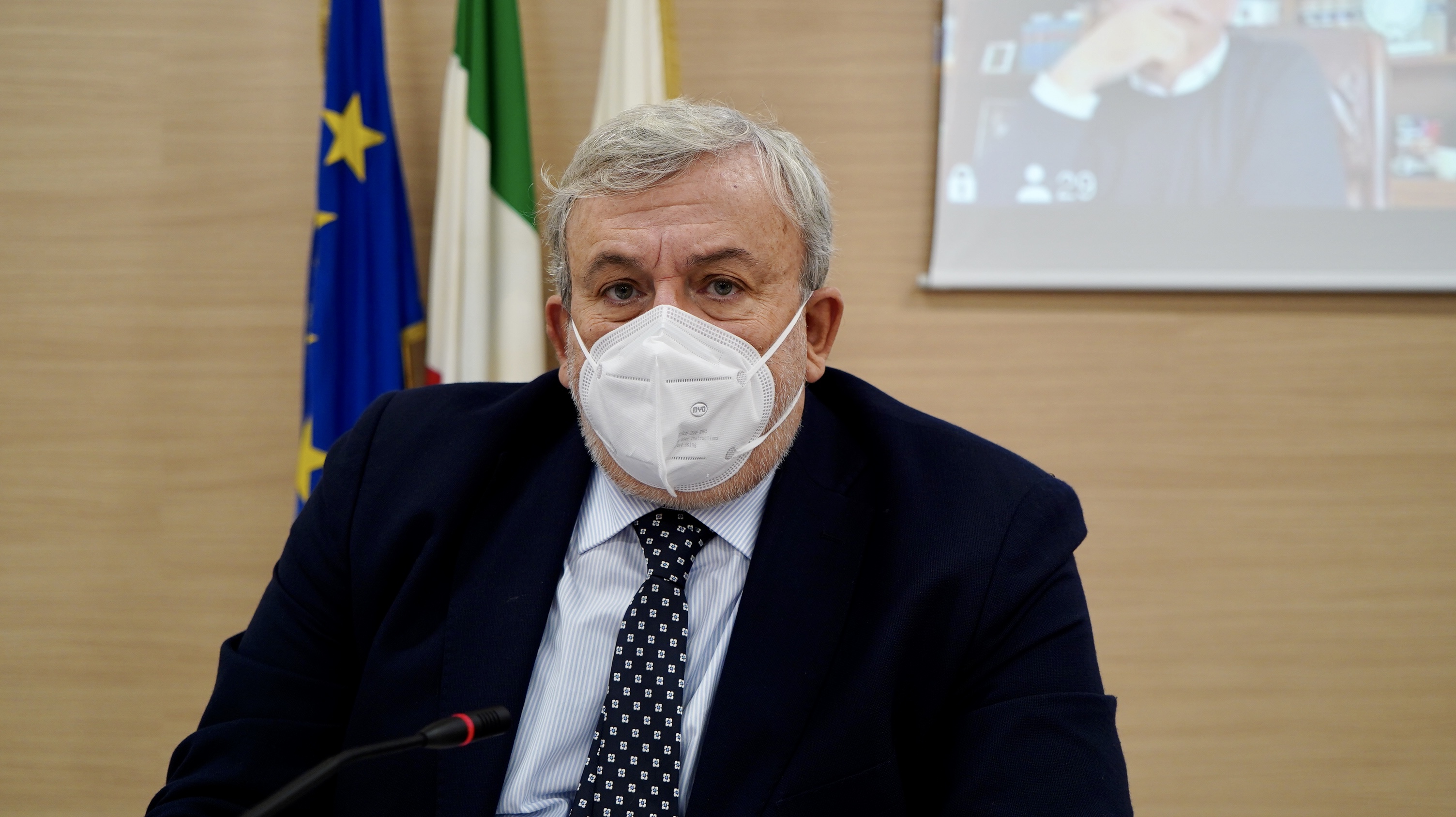 Didattica a distanza in tutte le scuole della Regione Puglia Didattica a distanza in tutte le scuole della Regione Puglia