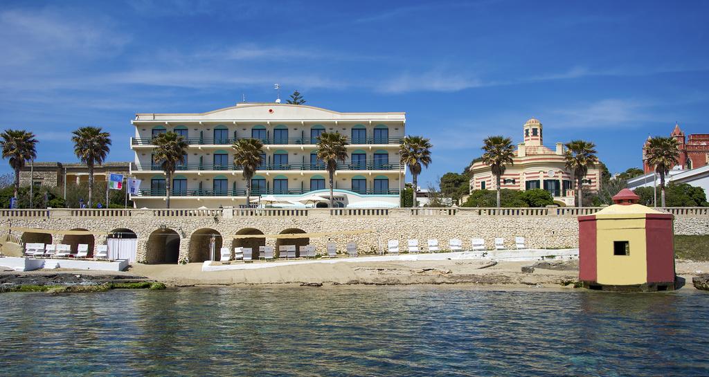 Nell’Hotel Terminal di Santa Maria di Leuca una camera dedicata a Renata Fonte Nell’Hotel Terminal di Santa Maria di Leuca una camera dedicata a Renata Fonte