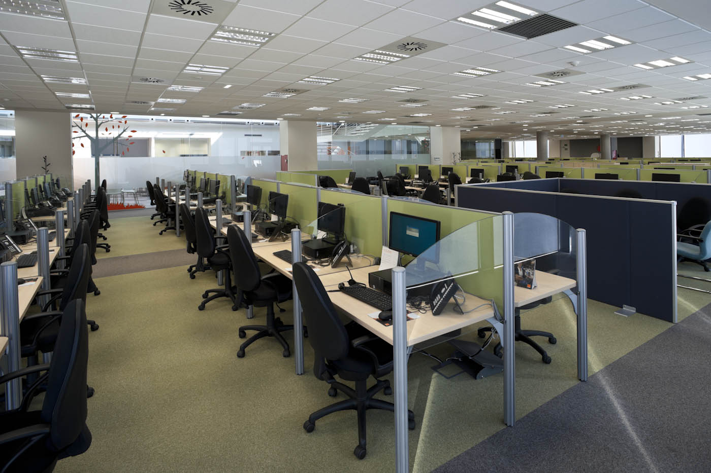 Trasformare i call-center in centri vaccinali: la Puglia c'è Trasformare i call-center in centri vaccinali: la Puglia c'è