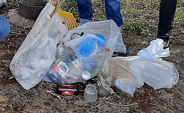 Grandi pulizie a Piazza Vallone