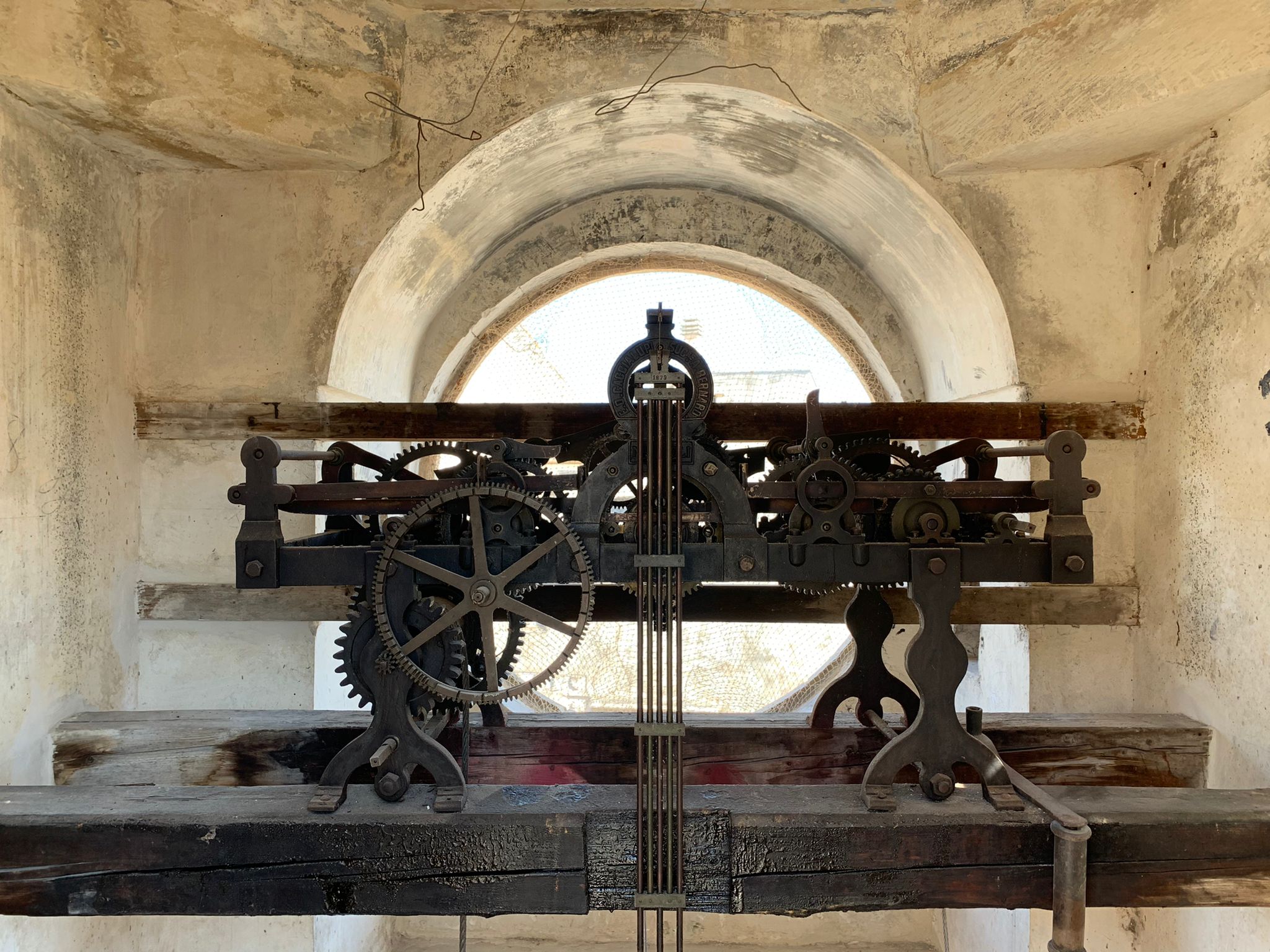 &quot;L'orologio è al suo posto ed è in via di restauro&quot;