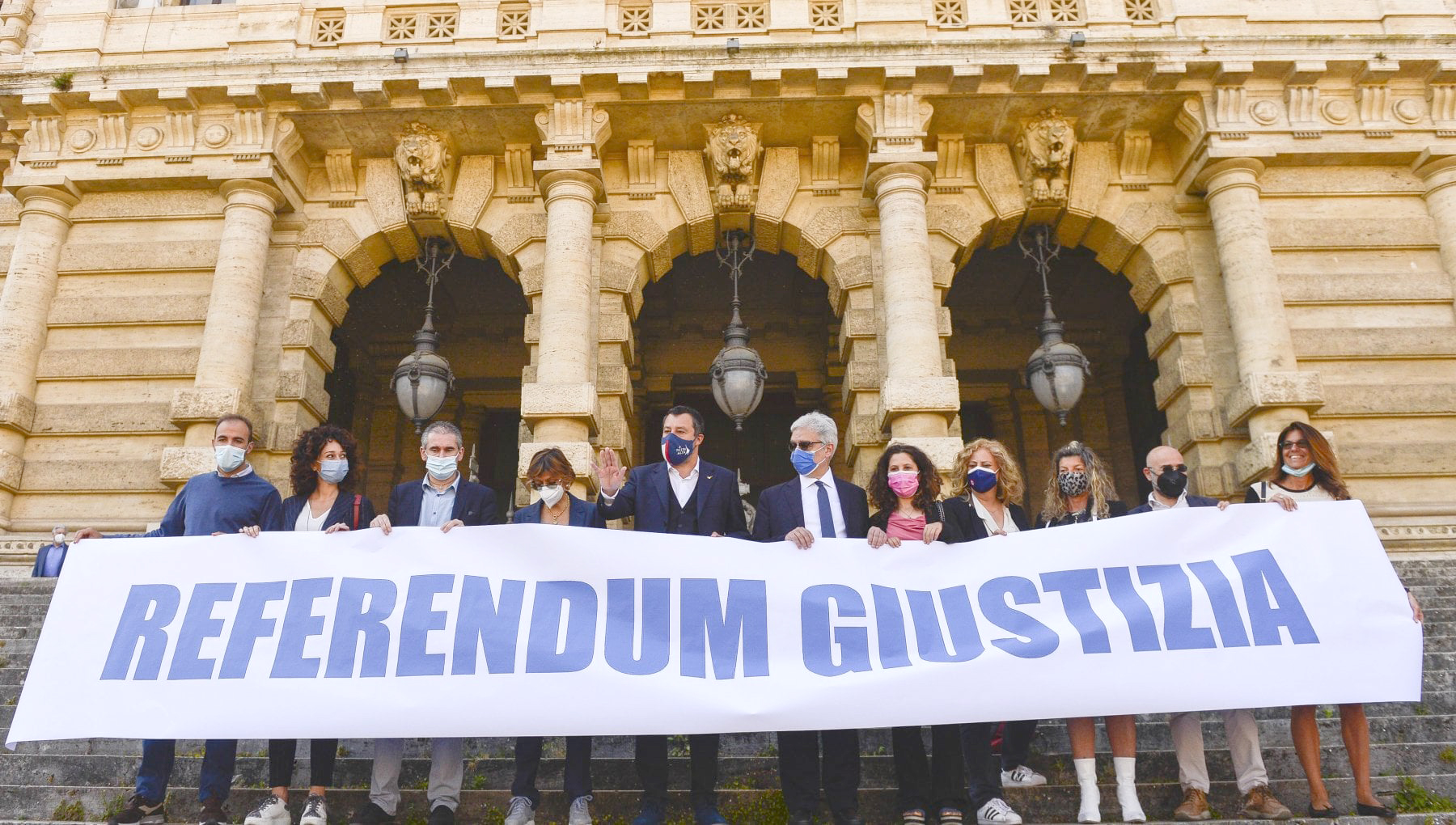 &quot;Anche a Galatina si possono firmare i referendum sulla giustizia&quot;