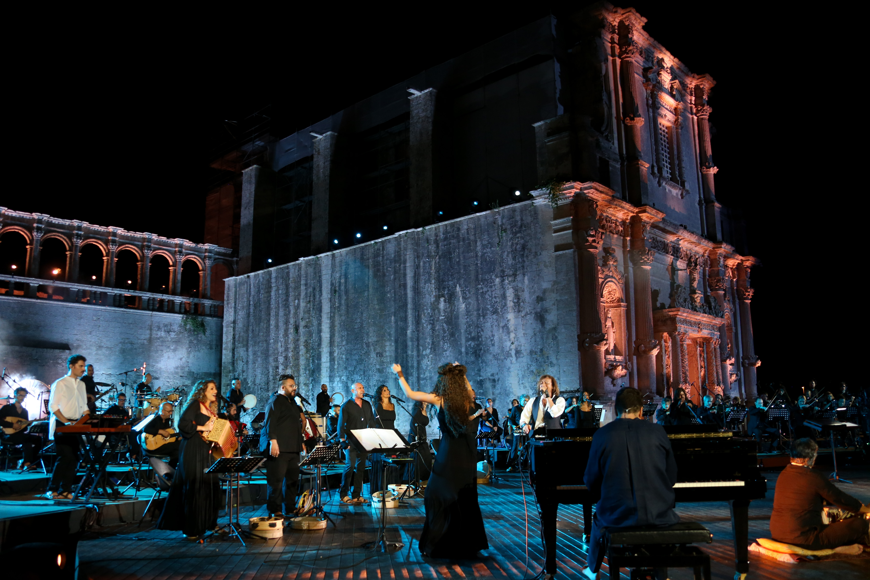 La Notte della Taranta, al via le prenotazioni per il Concertone trasmesso da RAI1 La Notte della Taranta, al via le prenotazioni per il Concertone trasmesso da RAI1