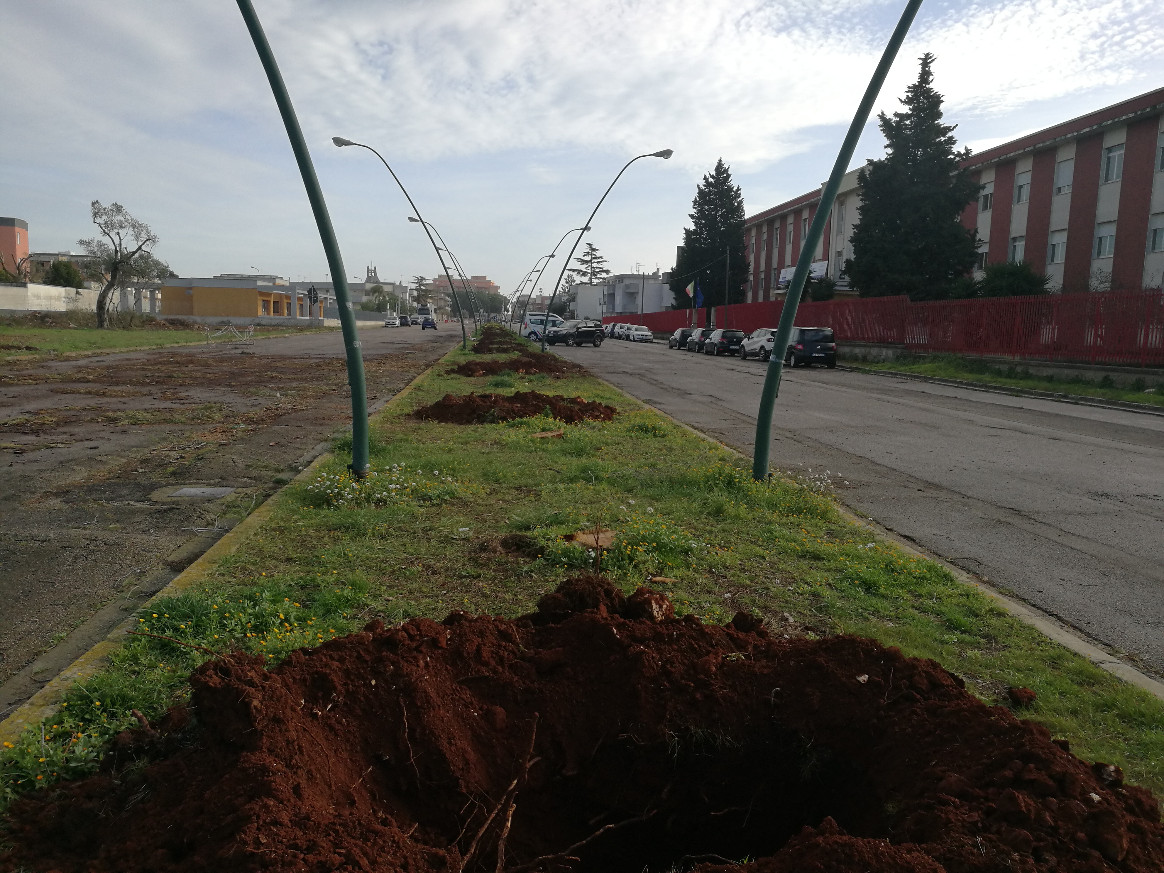Se 600 vi sembran poche Se 600 vi sembran poche