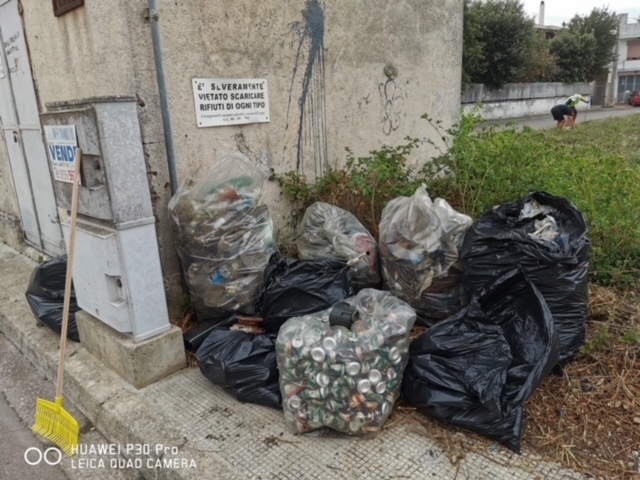 I volontari hanno pulito la città, tocca ora al Sindaco mantenere il decoro a Galatina