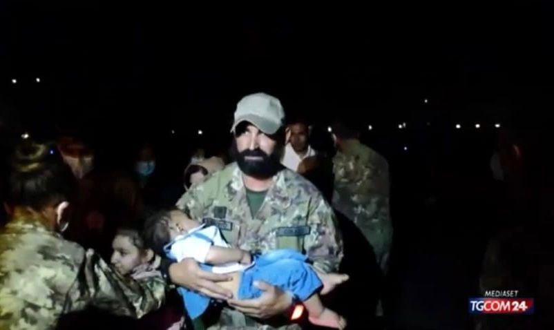 Restituire umanità a una situazione terribile: a Kabul c'era anche Galatina