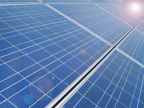 'Fotovoltaico sporco', scarcerati i cinque arrestati 'Fotovoltaico sporco', scarcerati i cinque arrestati