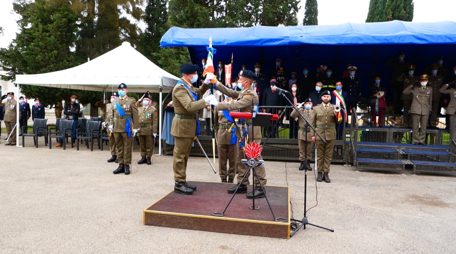 Cambio di comando al reggimento “Cavalleggeri di Lodi”: il colonnello Lorenzo Urso subentra al parigrado galatinese Francesco Serafini
