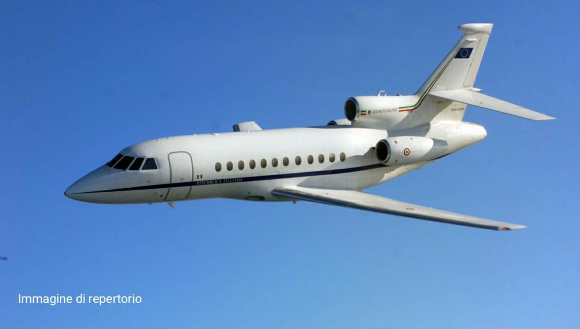 Ventenne in pericolo di vita trasportato da Brindisi a Bologna con un Falcon dell'Aeronautica Militare Ventenne in pericolo di vita trasportato da Brindisi a Bologna con un Falcon dell'Aeronautica Militare