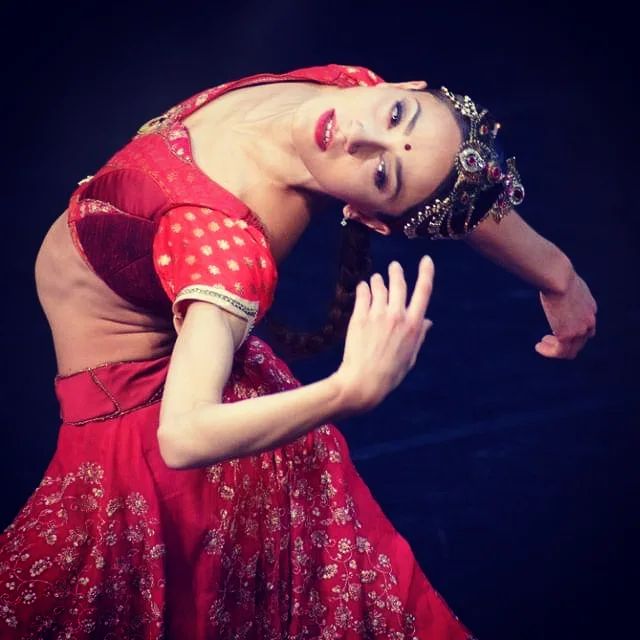 Nicoletta Manni è Nikiya nella coreografia de 'La Bayadère' di Nureyev Nicoletta Manni è Nikiya nella coreografia de 'La Bayadère' di Nureyev