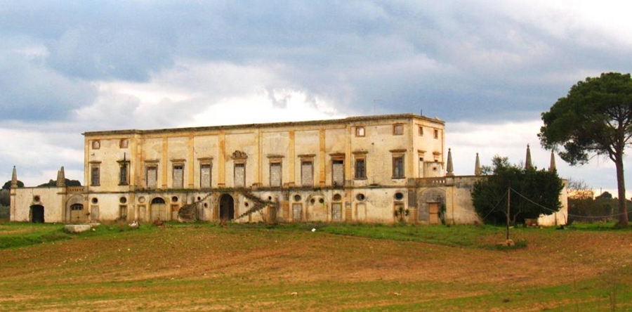 Convenzione fra Provincia e Istituto Tecnico Superiore Regionale della Puglia per l’Industria dell’Ospitalità e del Turismo Allargato per l'uso di Villa Mellone Convenzione fra Provincia e Istituto Tecnico Superiore Regionale della Puglia per l’Industria dell’Ospitalità e del Turismo Allargato per l'uso di Villa Mellone