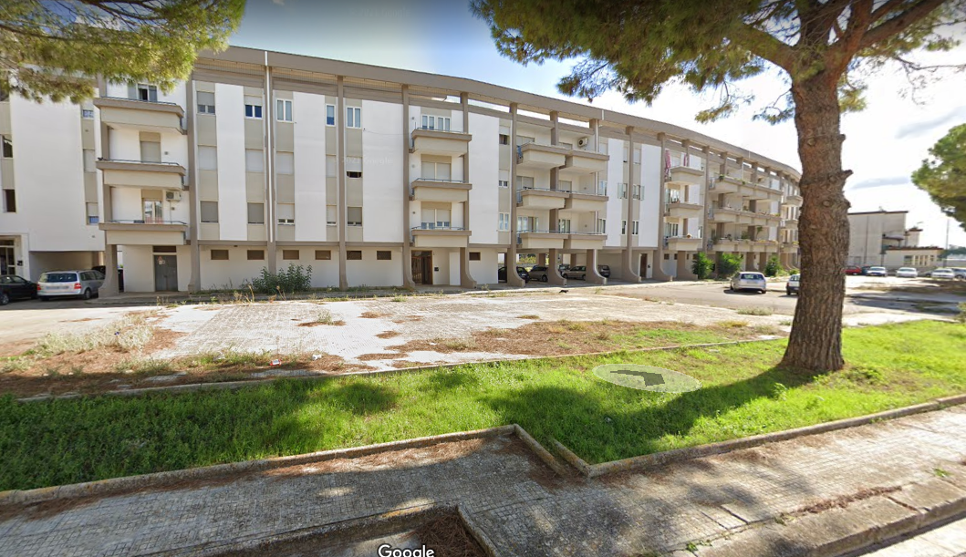 Inquilini fantasma anche nelle case popolari di Galatina. Il deputato Leonardo Donno scrive al Prefetto e denuncia in Procura