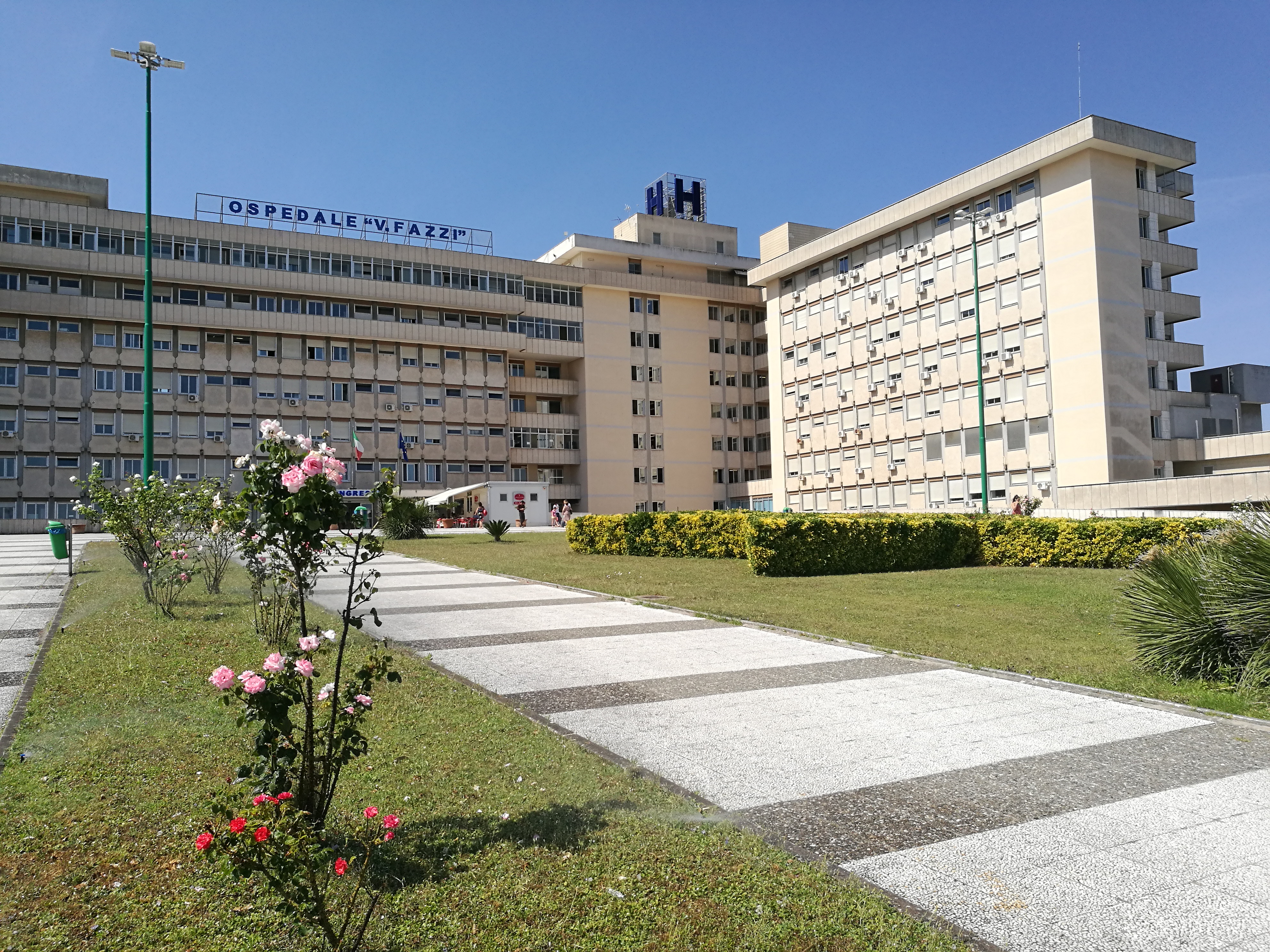 Giovane donna muore al Fazzi per emorragia cerebrale, donati i suoi organi Giovane donna muore al Fazzi per emorragia cerebrale, donati i suoi organi