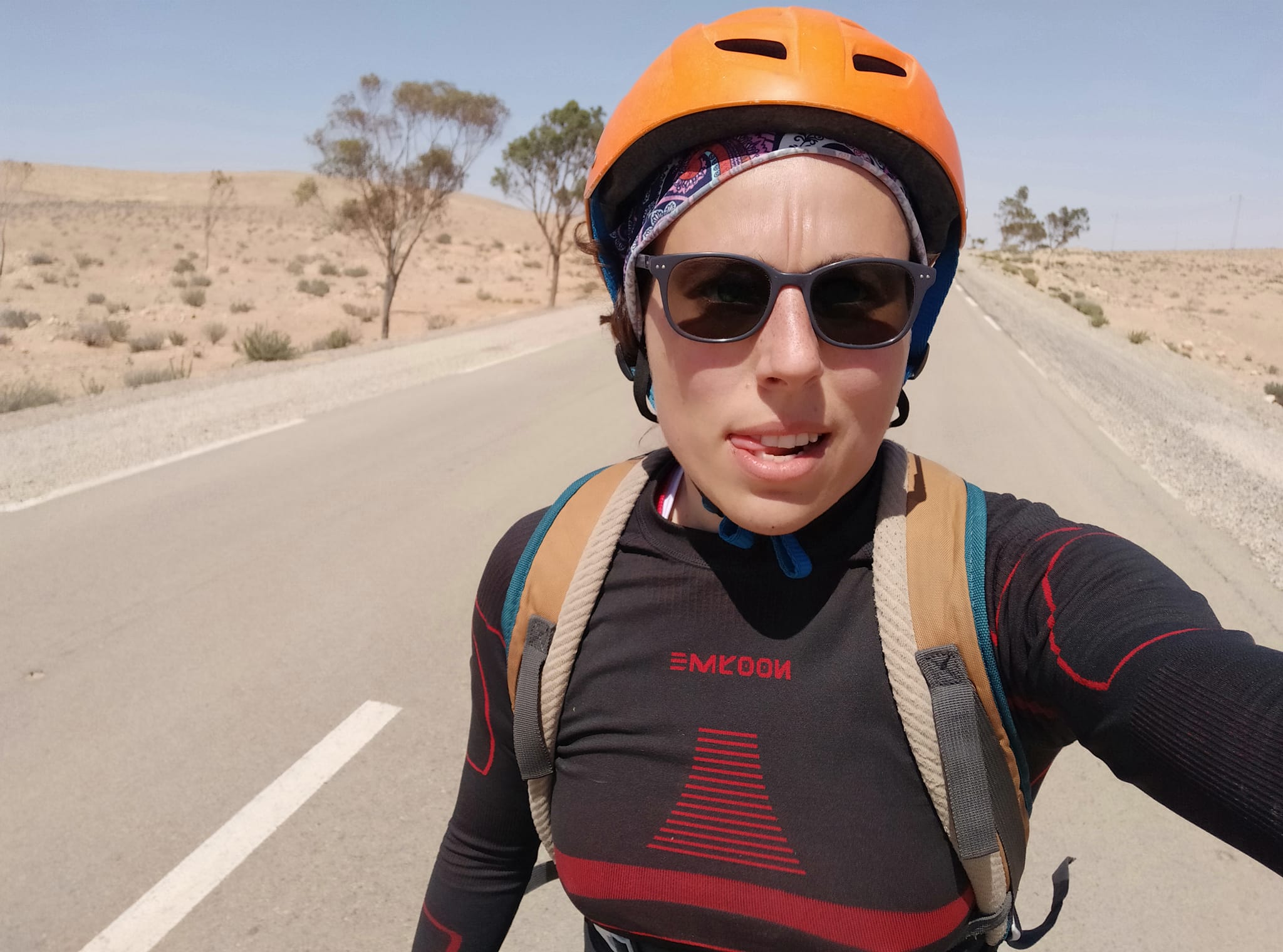 Vincenza Lofino dalla Tunisia a Milano in bicicletta passando per Lecce per raccogliere fondi