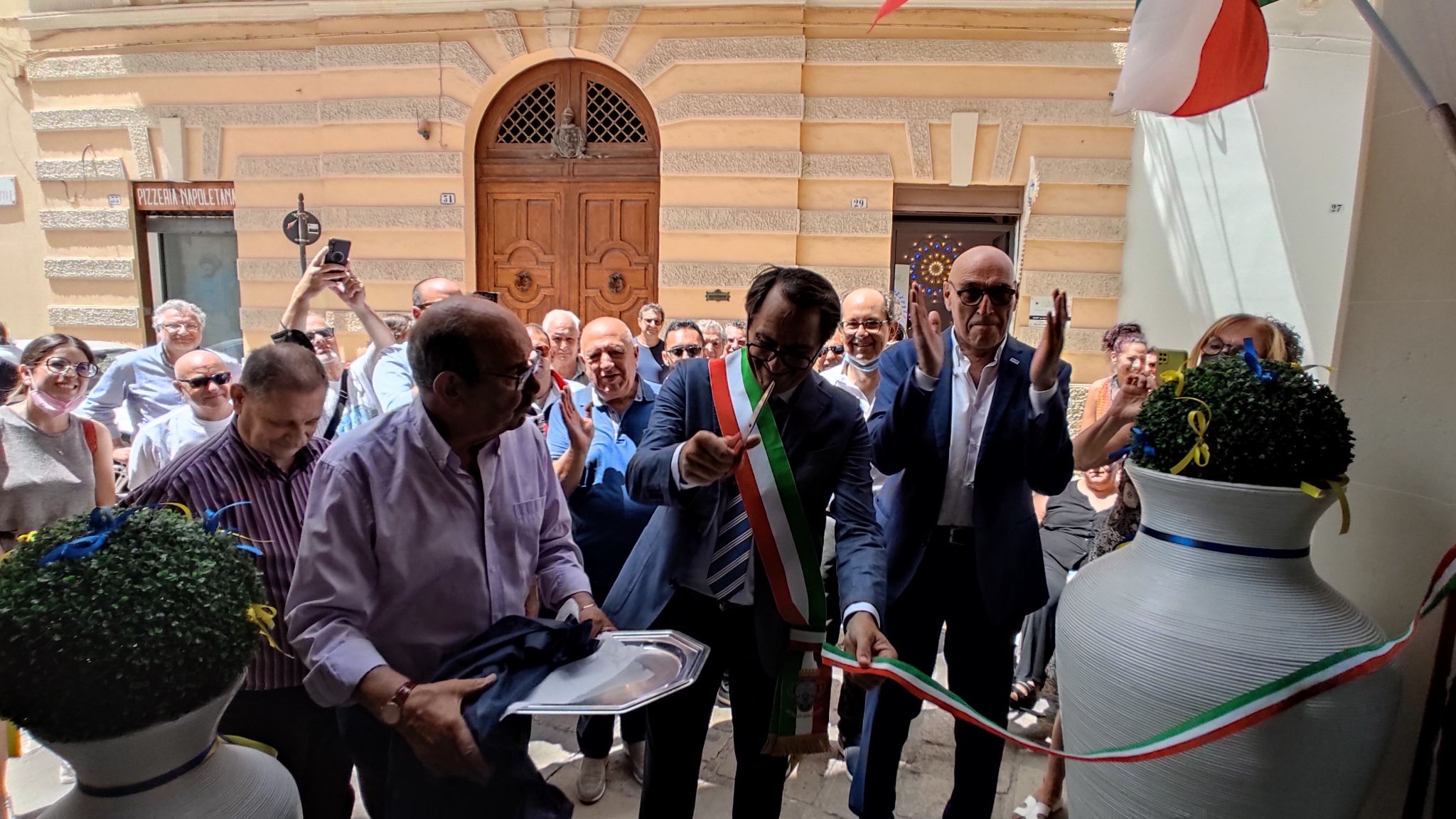 Fabio Vergine inaugura il Museo Fotografico della Società Operaia di Galatina