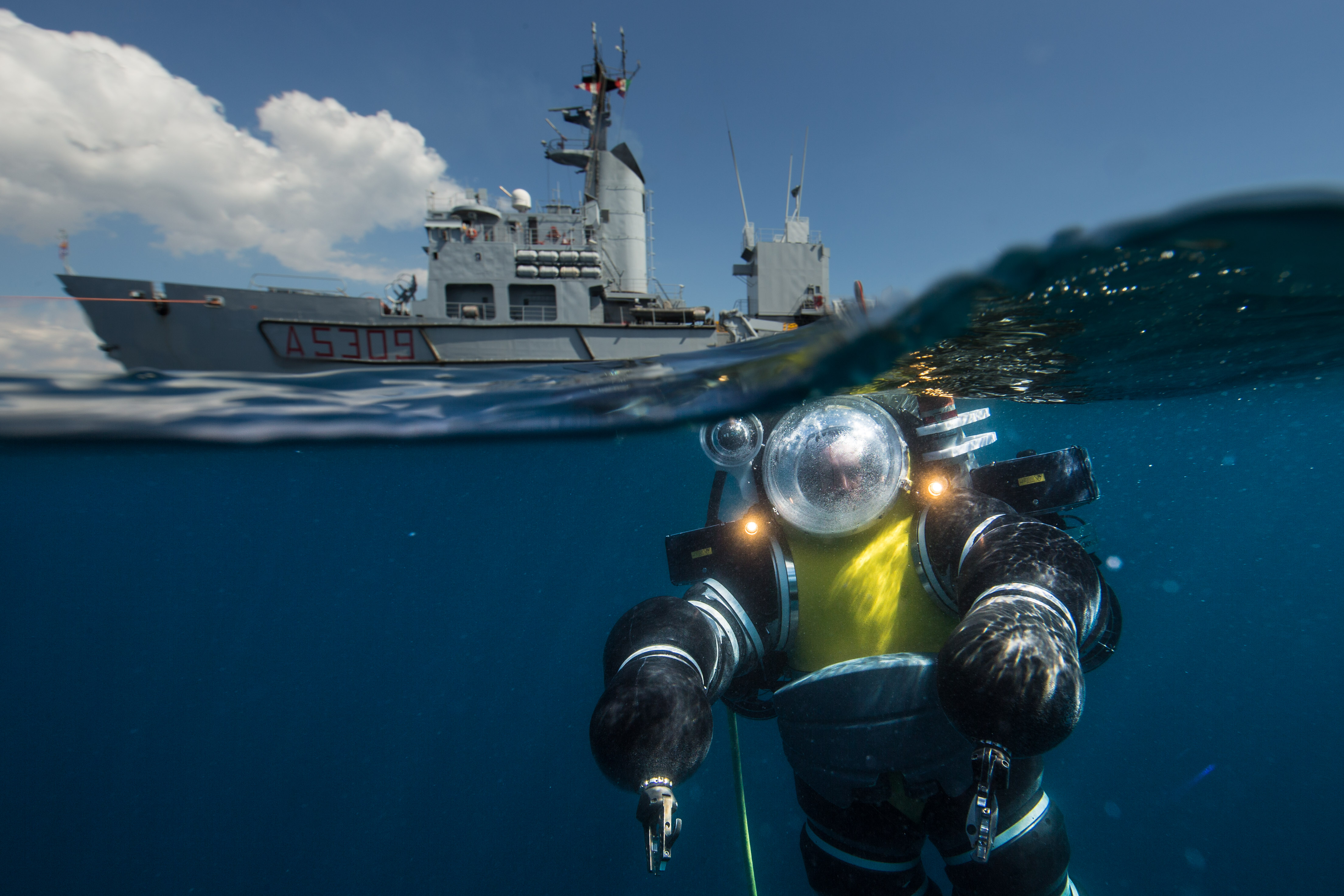Sommergibile sinistrato nel Golfo di Taranto, esercitazione di soccorso della Marina Militare